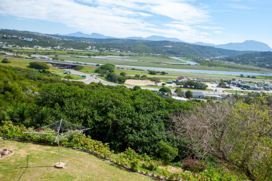 4 Bedroom Property for Sale in Southern Cross Western Cape